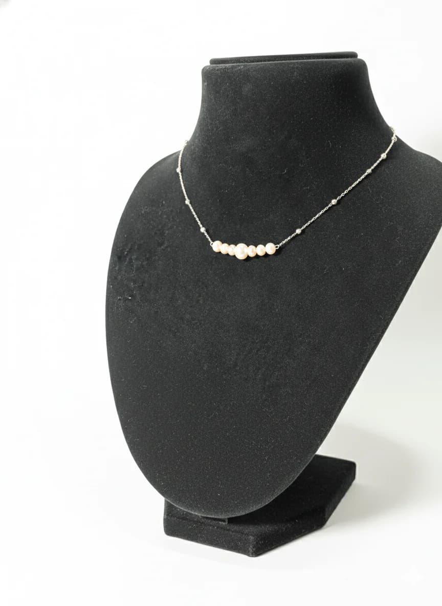 Avon Opulent Pearl Glow Silver Necklace