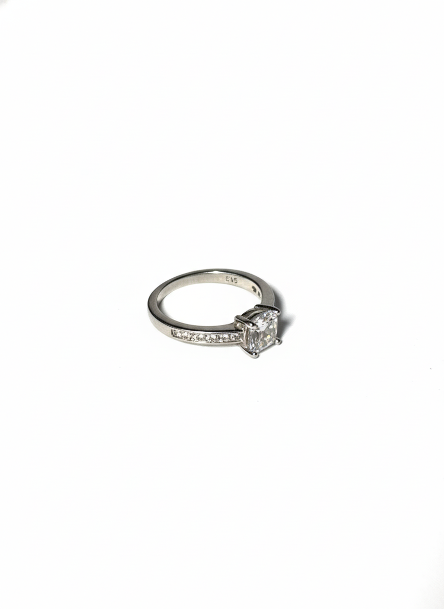 Solitaire Ring(1)